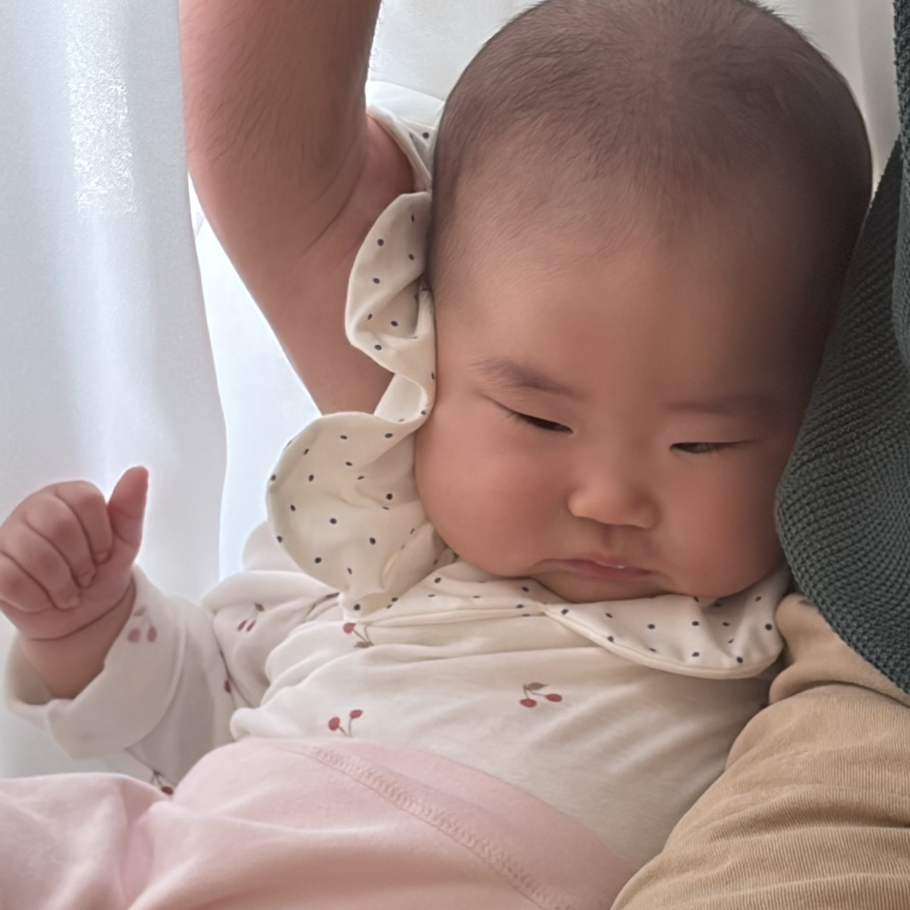 외출 준비 중인 태리